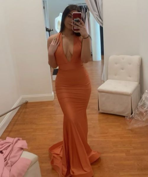 

long v neck stretchy evening dresses mermaid open back sweep train abendkleider robes de soiree prom gowns, Black;red