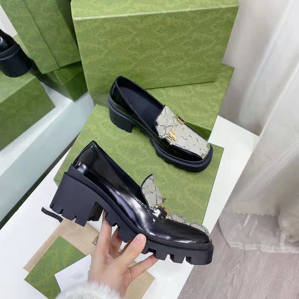 

2022 new ponytail buckle fashion shoes shallow mouth design with square toe cap and three-dimensional square heel exquisite details sizes 35, Black