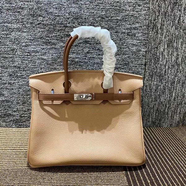 

south korean fashion versatile head leather handbag