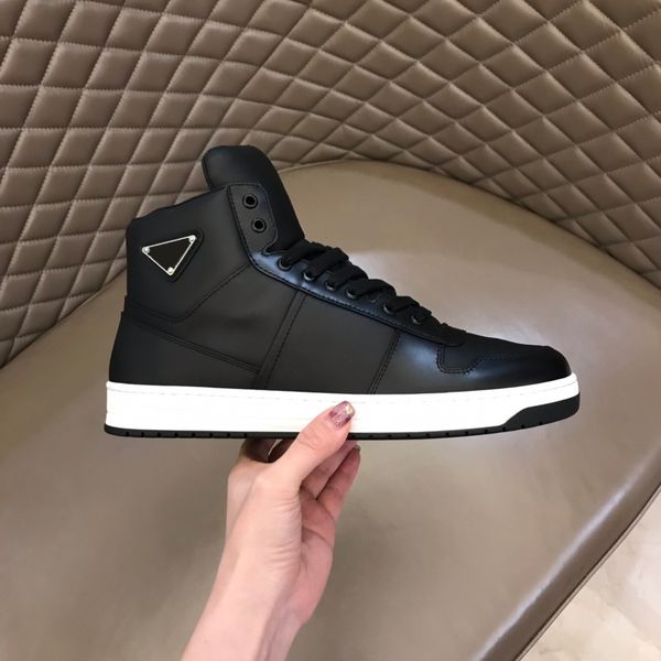 

high-leather sneakers: designer comfort in multi-color print, size 38-44, Black