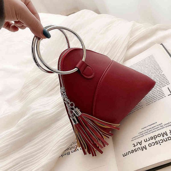 

bags handbags pu women's bag korean version 2022 fashion tassel personality ins net red foreign style ring portable triangle, Black;red