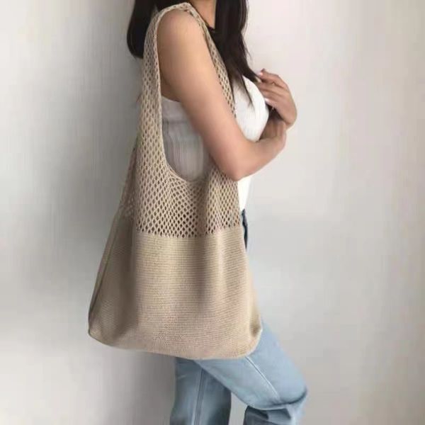 

luxurys designers bags new fashion handbag korean simple retro bag hollow knitted handbags women shoulder pack womens woven packs wool shopp