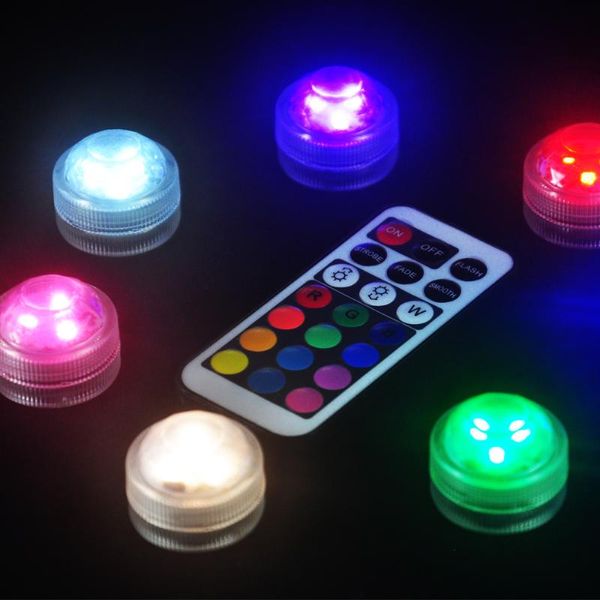 Strings 100pcs/lote 3cm Mini Submersible LED Light com Controlador Remoto 2PCS CR2032 Battery Operated Imperproof Party for DEC