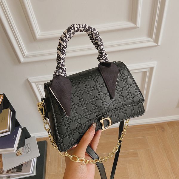

design s bag women 2021 new single shoulder messenger portable women's hourglass fashion personalized small square bag