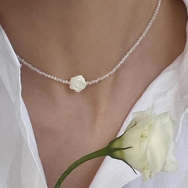 

chokers minar french elegant natural white shell flower choker necklace transparant crystal beaded necklaces for bridesmaid jewelry 2021, Golden;silver