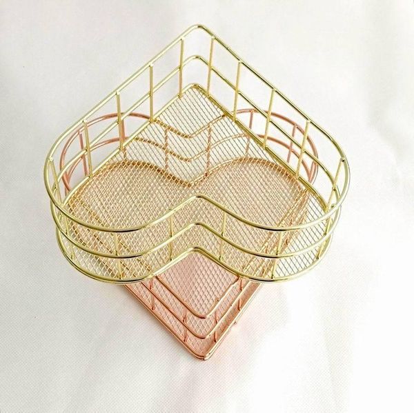 

simple heart-shaped storage basket nordic iron deskdecoration baskets