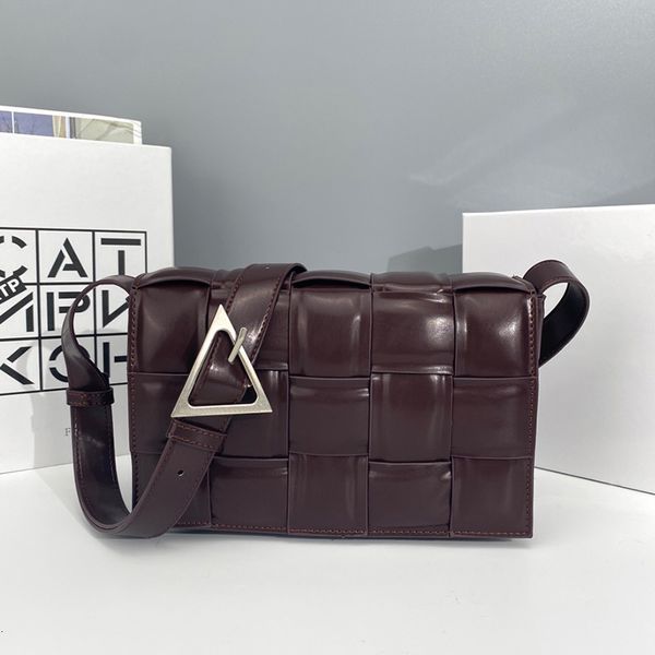 

women luxurys designers bags 2021 bvv simple woven crossbody bag 8 colors wholesale retail size: 23x16x8cm