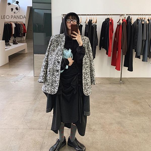 

women's suits & blazers women asymmetrical striped plaid big size blazer lapel long sleeve loose fit jacket fashion spring autumn 2021, White;black
