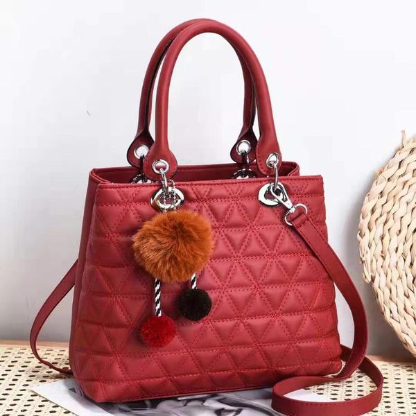 

evening bags simple and fashionable alligator handbag autumn winter 2021 trend women's one shoulder messenger bag