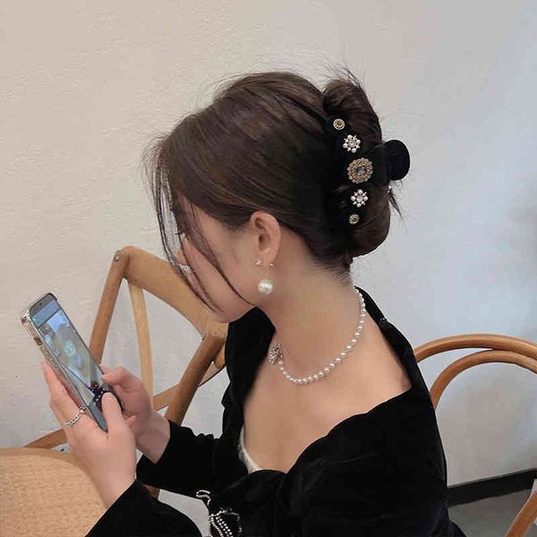 

hair accessories jewelry velvet court clip women's french pearl back of head shark net red temperament dish headdress, Golden;white
