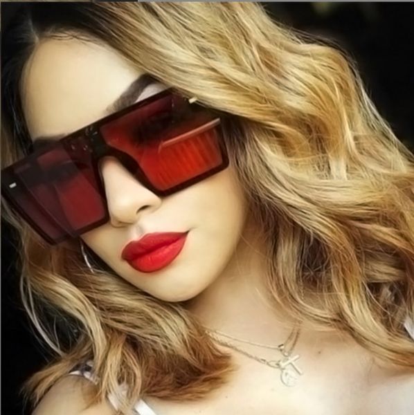 Venda Por Atacado Square Square Sunglasses Mulheres Marca Moda Plana Top Vermelho Vermelho Lente Clear Lente Uma Peça Homens Gafas Sombra Espelho UV400