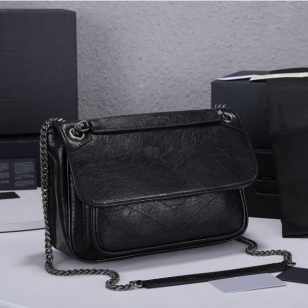 

luxurys designers ladies messenger bags classic water wave fashion chain women shoulder bag oil wax wrinkled cowhide