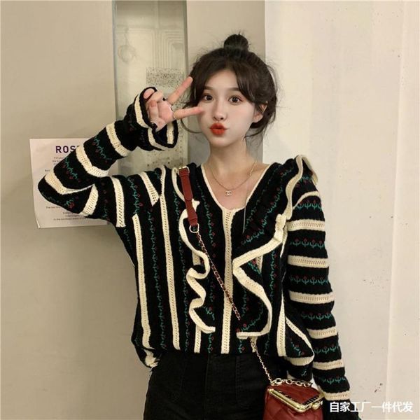 

autumn chic sweater color contrast stripe edge design sense of loose, White;black