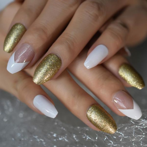 

false nails pre-designs 2021 aug. press on nail tips mixed glitter medium coffin french golden white fashional wholesale manicure, Red;gold
