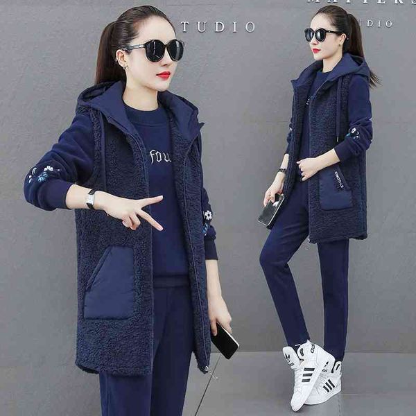 

thickened plush sports leisure suit women's three piece set 2021 new medium and long waistcoat fashion mother's dress, Gray