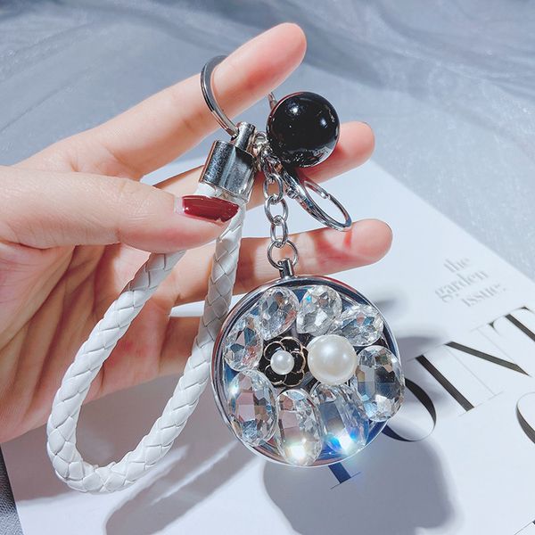 

japan and south korea creative convenient folding diamond mirror keychain carry make-up bag accessories, Silver
