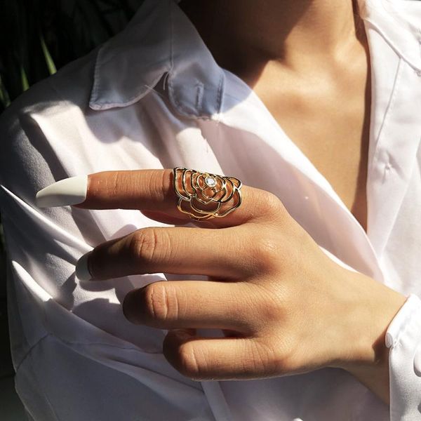 

cluster rings camellia temperament simple copper inlaid zircon ring female european and american french retro style valentine's day gif, Golden;silver