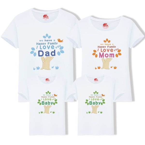 Marke Familie passende Outfits Sommer Look Mutter und Tochter Kleider Mom Me Kleidung Weihnachten T-Shirt 210429