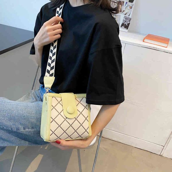 

messenger bag female diana bag summer new comfortable texture korean fashion trend texture lingge shoulder bag