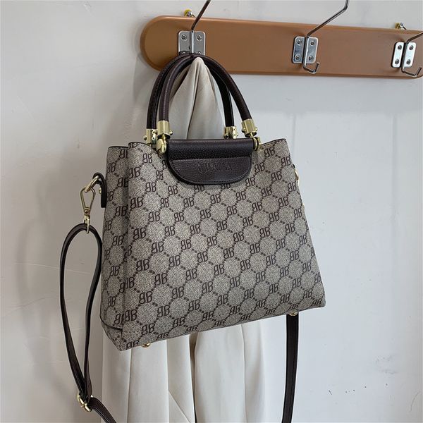 

luxury handbags large capacity portable women's summer new fashion letter single shoulder bag texture messenger tote bag