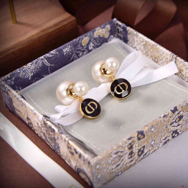 

letter black fritillaria size pearl women's fashion simple earrings accessories