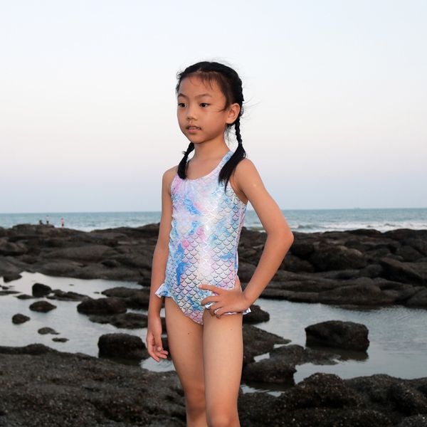 

new silver children's one piece girl's ins fish scale bright print mermaid swimsuit, White;black