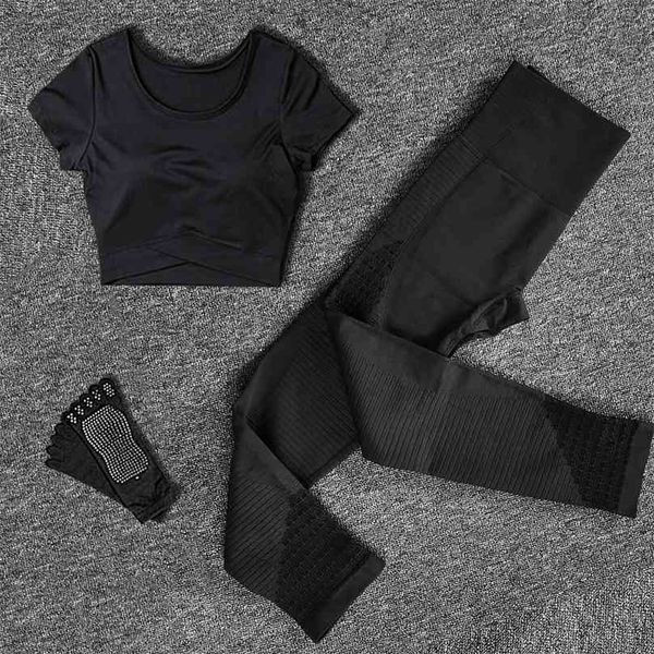 

women seamless tracksuit yoga set sport pants shirts chest pad gym fitness clothing sportswear running leggings socks suits 210802, Gray