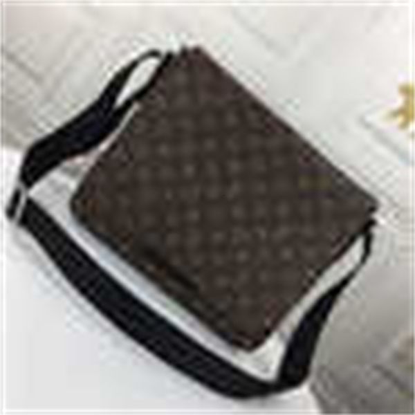 

spring men's handbags shoulder brand and summer fashion designer postal bag men luxury iconic handles m41212 bags totes 2020 cross body