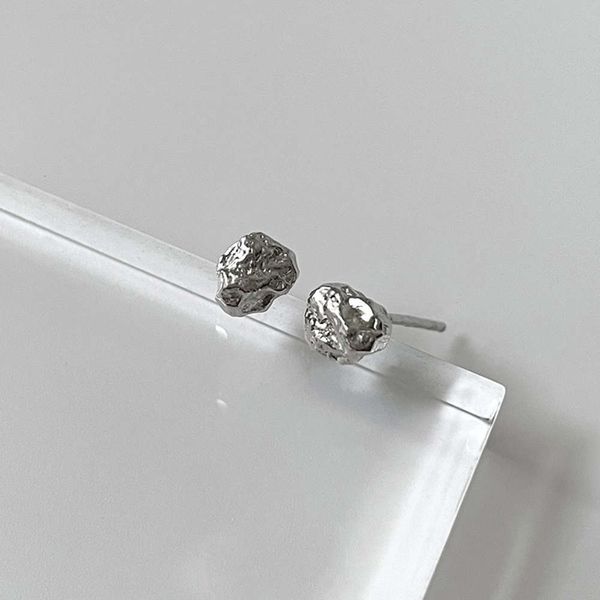 

lava earrings female simple irregular concave small earrings