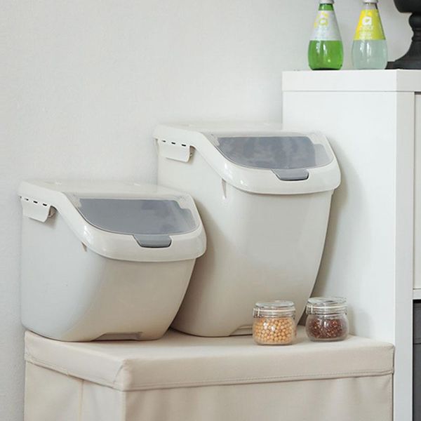 

[ready stock] hign quality moistureproof sealing cat dog storage box container bucket grain bowls & feeders