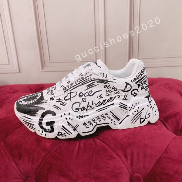 

2021 men sports shoes sneakers combination large sole leather padded foot mesh lining casual shoes size35-45, Black;red