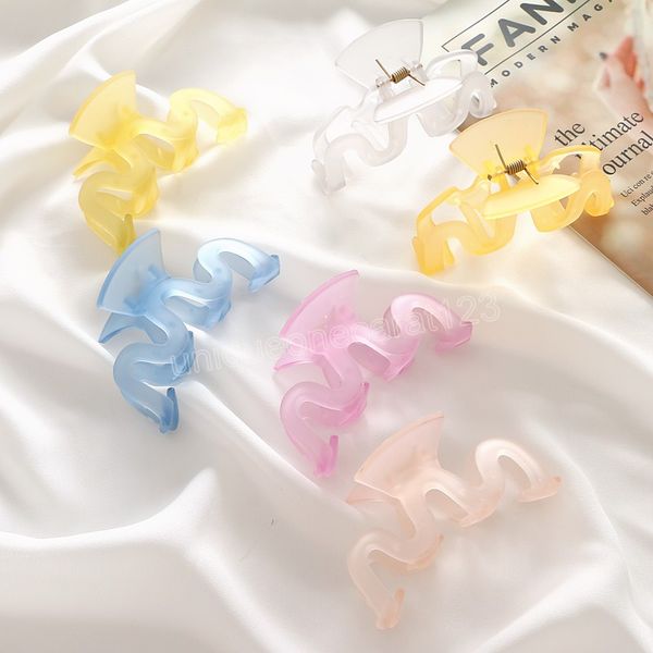 

fashion acrylic cross geometric hair claws clamps women's sweet color curved hollow hairpin hair accessories, Slivery;golden
