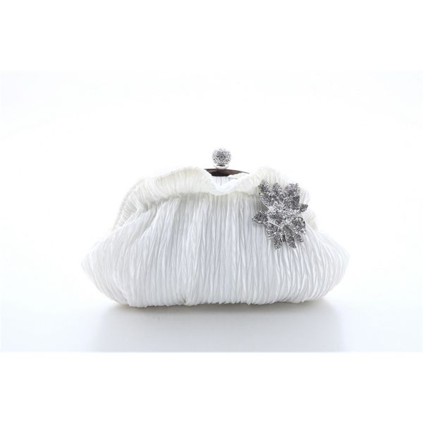 

sweet pleated hand banquet bride bag