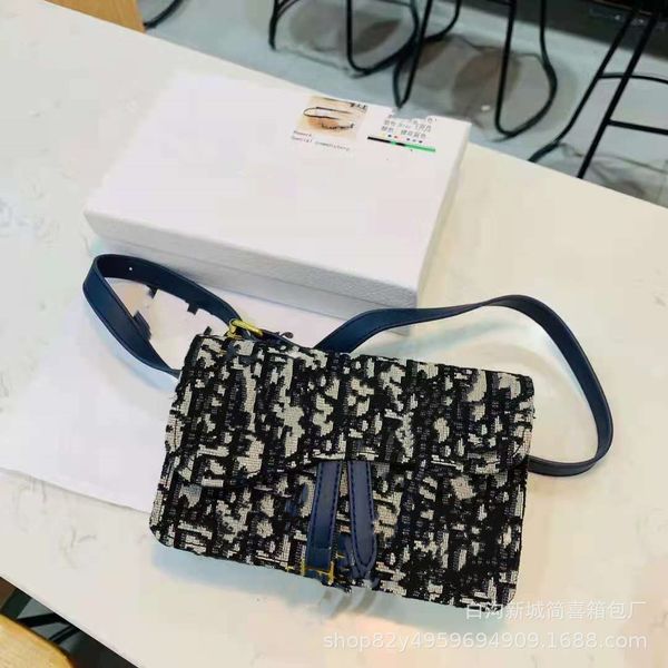 

70% off store online camera women's fashion shoulder fashion new canvas waist messenger bag backpack printed bag 9zio, Black;red