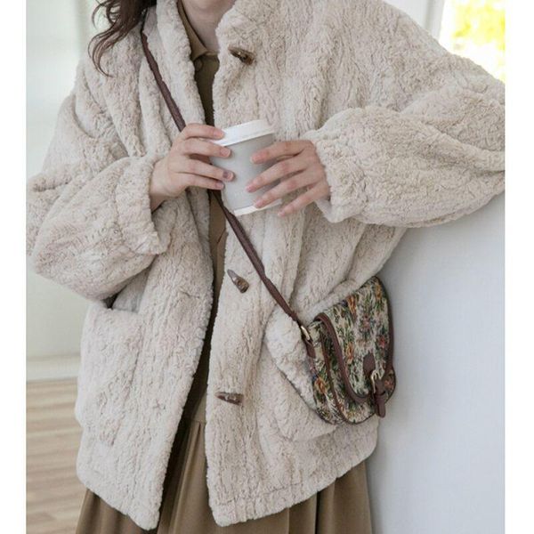 

women's fur & faux lamb wool coat jacket women thick warm loose horn button plush coats female soft short outwear winter 2021, Black
