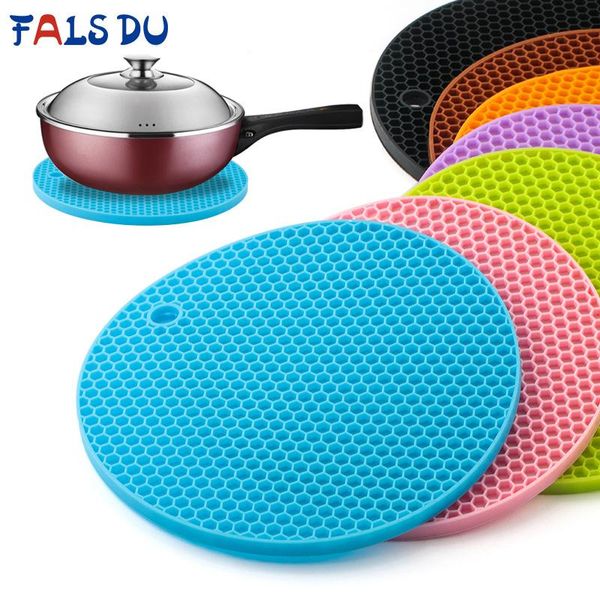 

mats kitchen accessories tool 2 pieces multifunctional round heat-resistant silicone coaster non-slip pot dining table