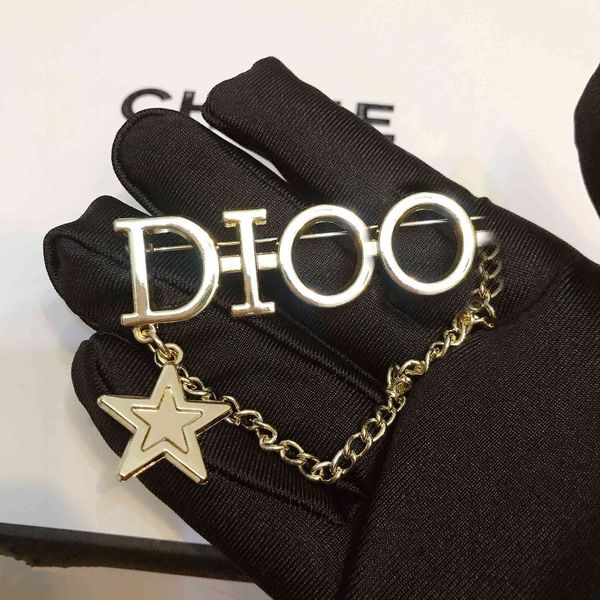 

design jewelry brooch letter same chain five pointed star badge new suit, Silver
