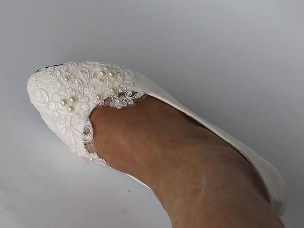

dress shoes bridesmaids shoes,ladies's wedding party white lace low heel, Black
