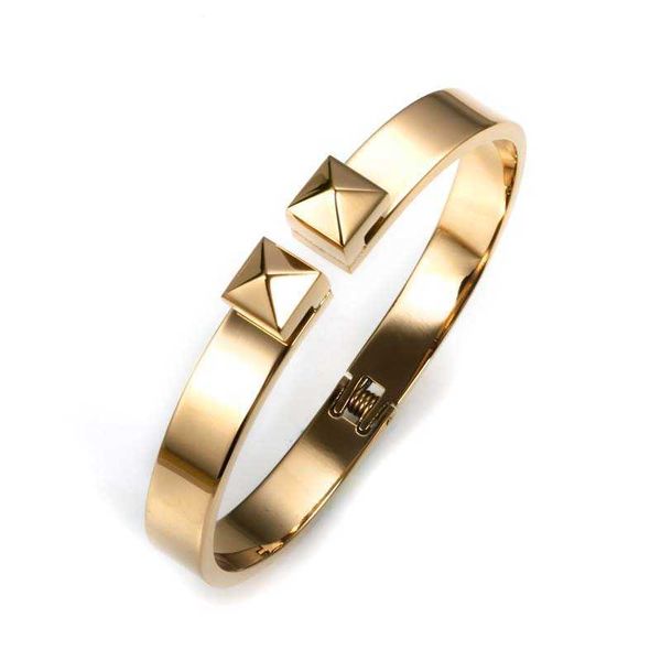 

fashion rivet cuff bracelet & bangle for men women punk gold-plated pyramid stainless steel minimalist jewelry steampunk pulsera q0717, Black
