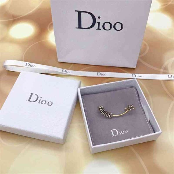 

70% off outlet online 2021 new letter with diamond star earrings, Golden