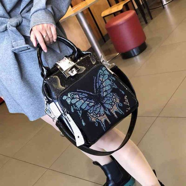 

Women's Yangqi Water Multi-purpose Butterfly Drill Shoulder Bag Atmosphere Handbag 6354-4