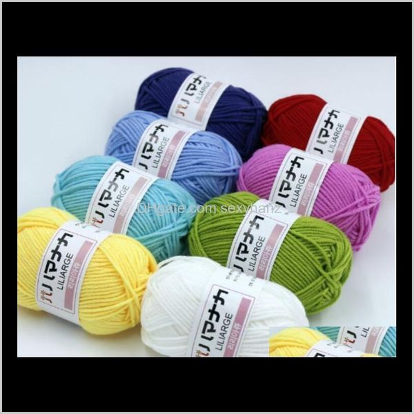

yarn clothing fabric apparel drop delivery 2021 4-strand korean combed milk cotton medium coarse wool hand diy knitting material bag crochet, Black;white