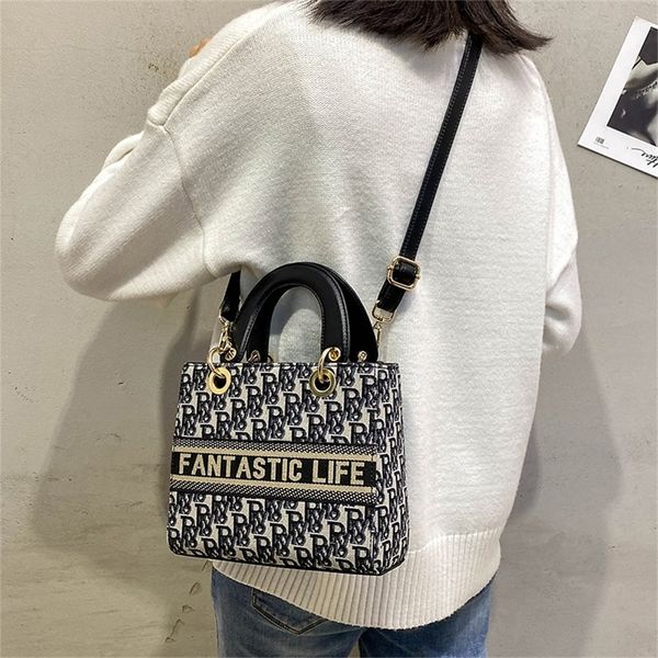 

designer sale the store manager recommends 2022 new fashion foreign style portable small bag, female diana net red single shoulder messenger