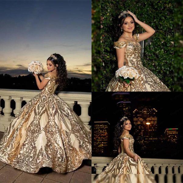 2021 Abiti da ballo con applicazioni di paillettes dorate brillanti Abiti da quinceanera con perline e spalle scoperte Gonna di tulle gonfio Dolce 15 16 Vestito da festa per ragazze che balla Abiti formali AL9413