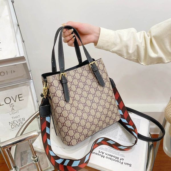 

leather women's bag winter new fashion tote hand shoulder purses luxury outlet