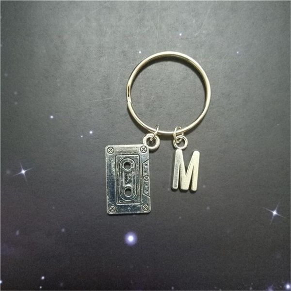 

keychains cassette tape keychian diy keyring gift for music lovers men women fashion magnetic keychain with initial, Silver