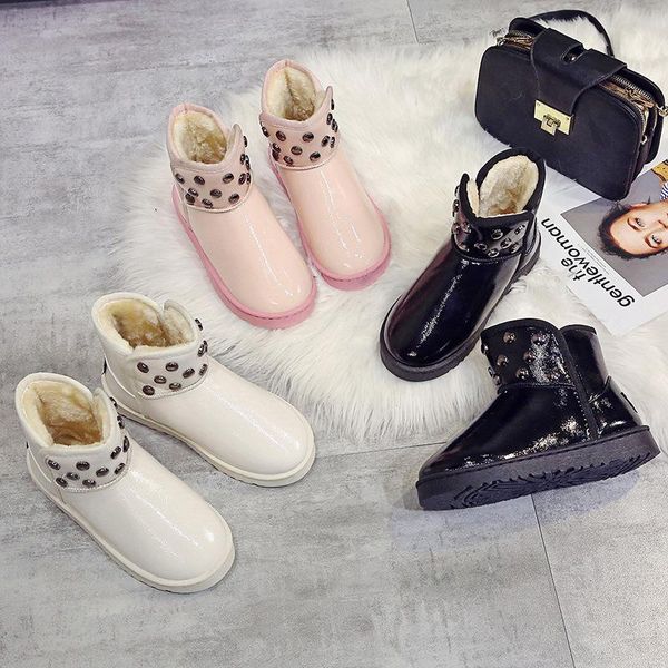 

boots 2021 fashion pu leather snow classic warm women's winter shoes bright surface, Black