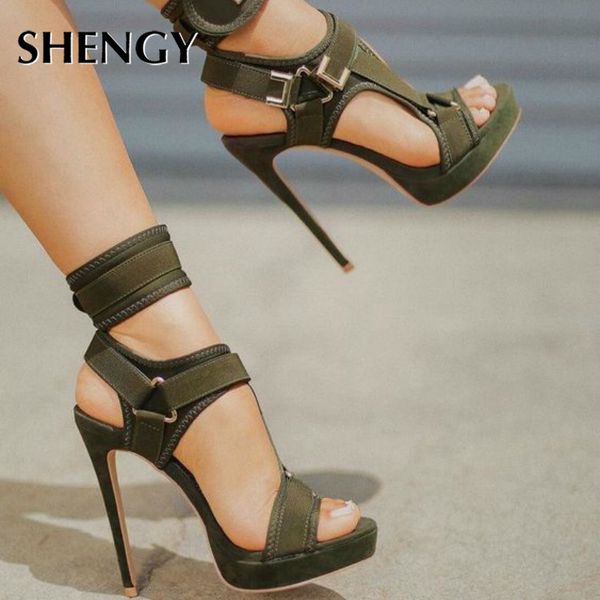 2020 Mulheres Plataforma Sandálias Open Tee Cut Out Heaver Heels Shoes Gancho e Loop Ankle Strap Sexy Stiletto Shoes Fivela Decor Sandálias K78