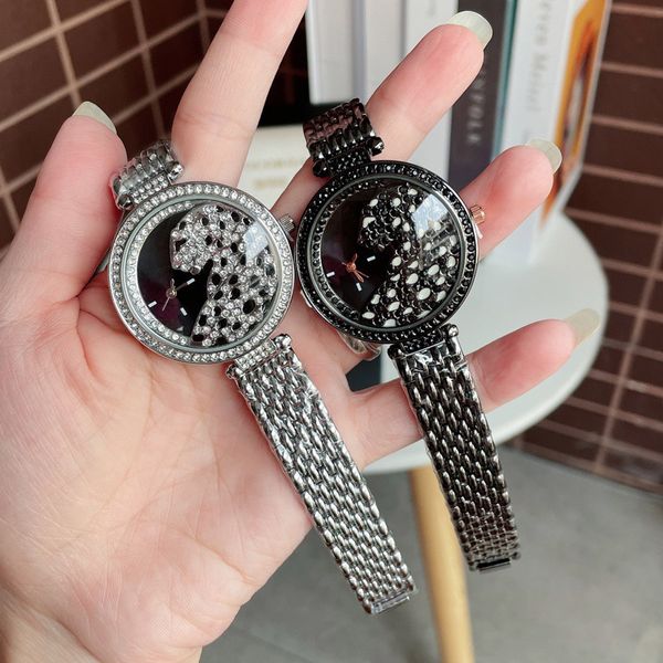 Il marchio di moda guarda la fascia da donna in acciaio con cinturino in metallo stile leopardo di cristallo colorato ragazza da donna bellissimo orologio da polso C63