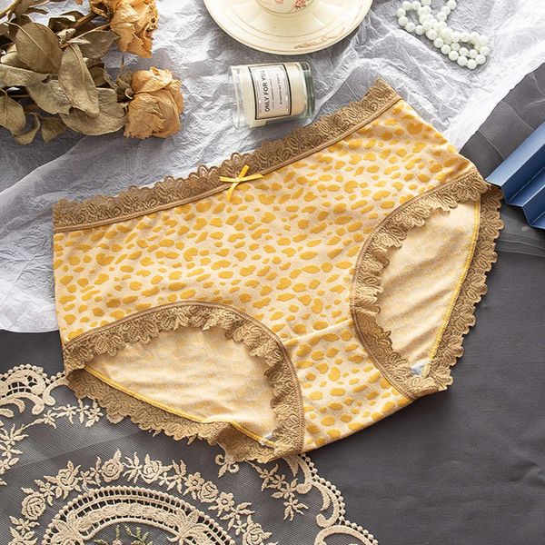 

cotton leopard pes women's feeling lace edge bacterial middle waist comfortable high elastic sweet triangle, Black;pink